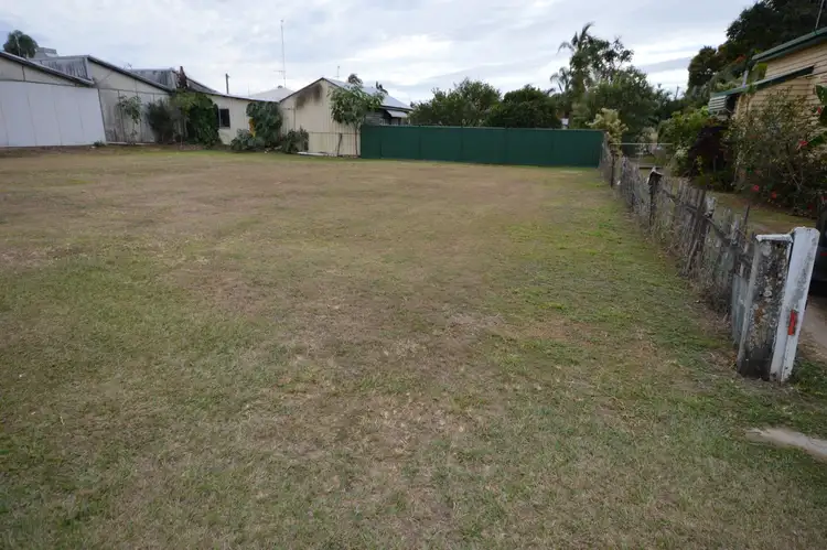 43 Perry Street, Bundaberg North QLD 4670