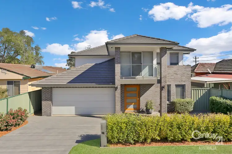 206 Piccadilly St, Riverstone NSW 2765