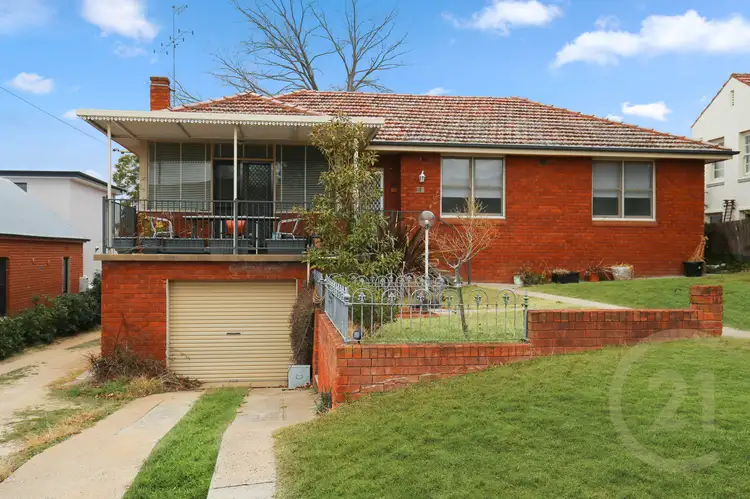 66 Mitre Street, Bathurst NSW 2795