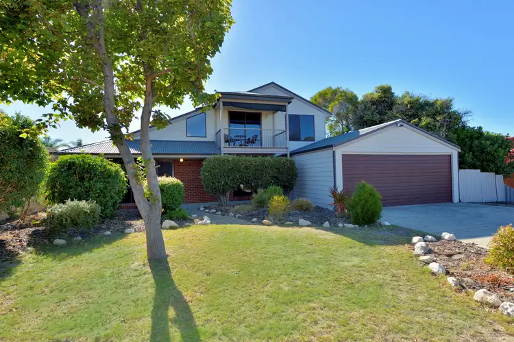 18 Mahogany Drive, Halls Head WA 6210