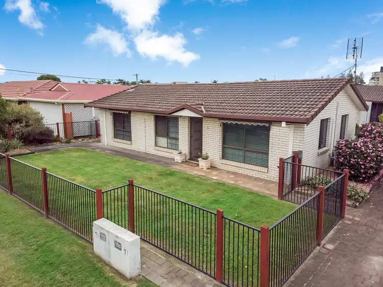 1/5 Baldwin Street, Golden Beach QLD 4551