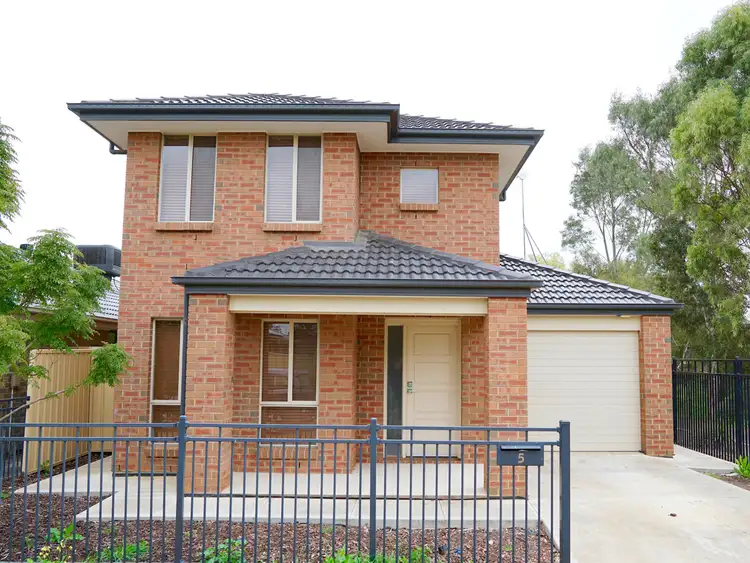 5 Glenmore Place, Smithfield Plains SA 5114