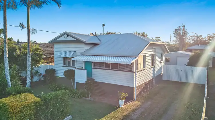 8 Palmer Avenue, Golden Beach QLD 4551