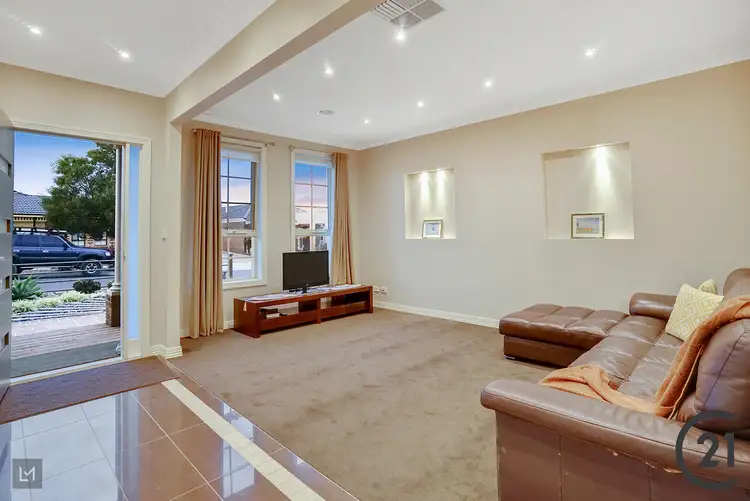 Fifth view of Homely house listing, 4 Fairfield Glade, Craigieburn VIC 3064
