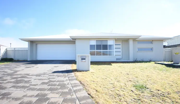 17 Lansdowne Drive, Dubbo NSW 2830
