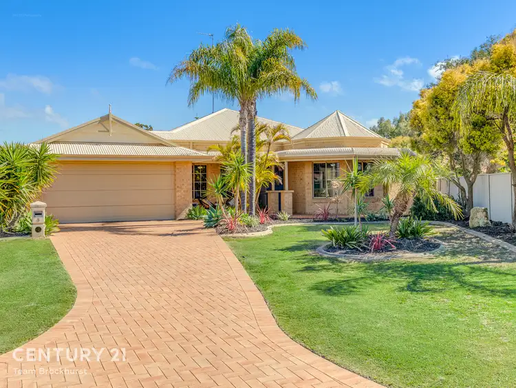 5 Pine Court, Meadow Springs WA 6210