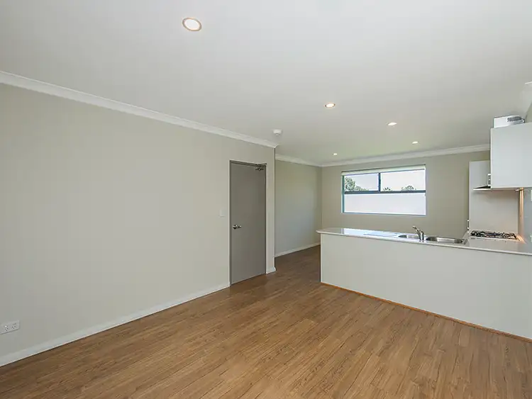 Fourth view of Homely apartment listing, 5/358 Hardey Road, Cloverdale WA 6105