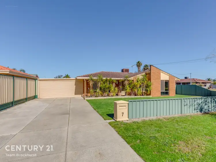 Second view of Homely house listing, 7 Lorikeet Way, Gosnells WA 6110