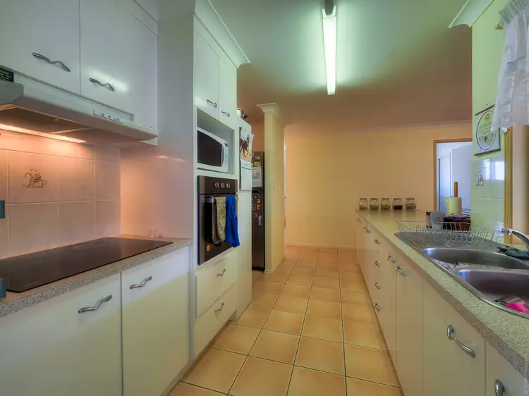 Fourth view of Homely house listing, 7 SONDER STREET, Urangan QLD 4655
