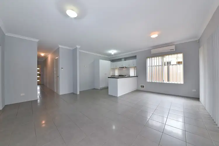 Sixth view of Homely house listing, 15 Verteramo Way, Hocking WA 6065