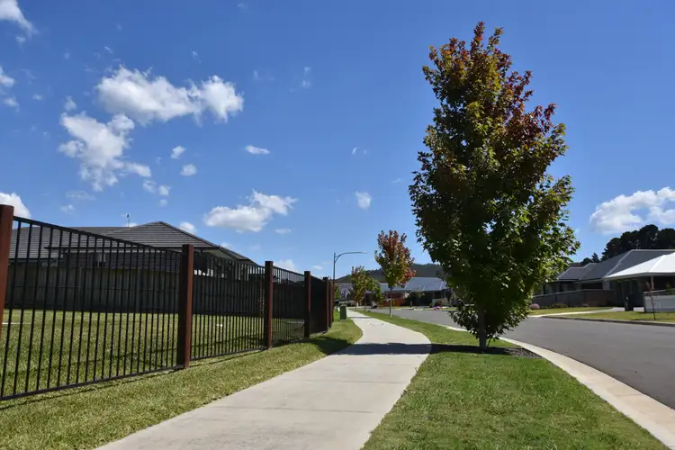5 Roty Avenue, Renwick NSW 2575