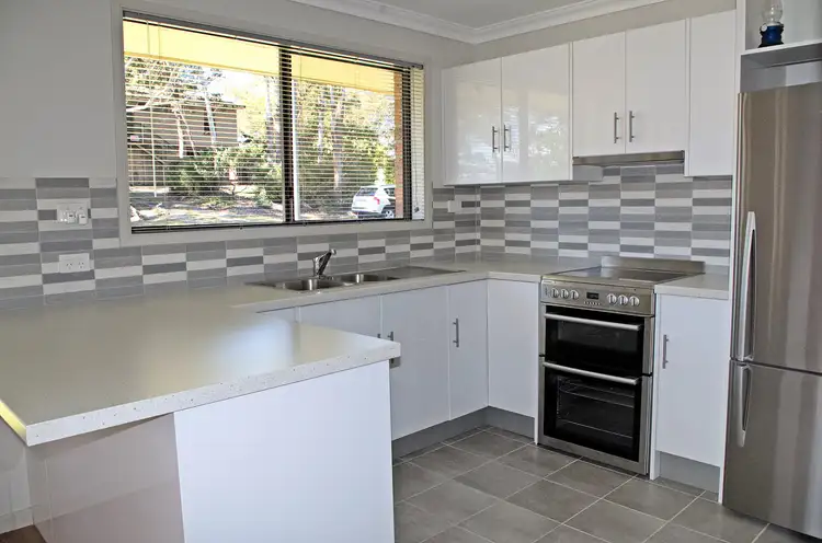 25 Dolphin Ave, Hawks Nest NSW 2324