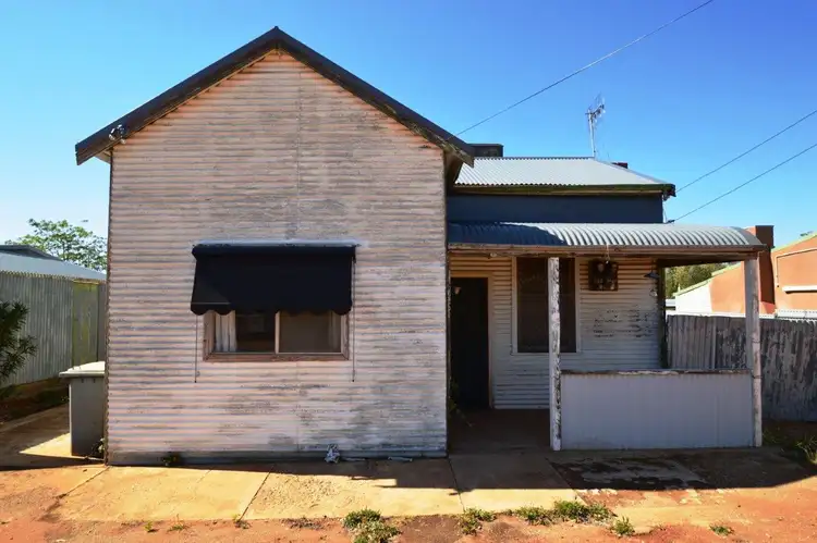 401 Cummins Street, Broken Hill NSW 2880