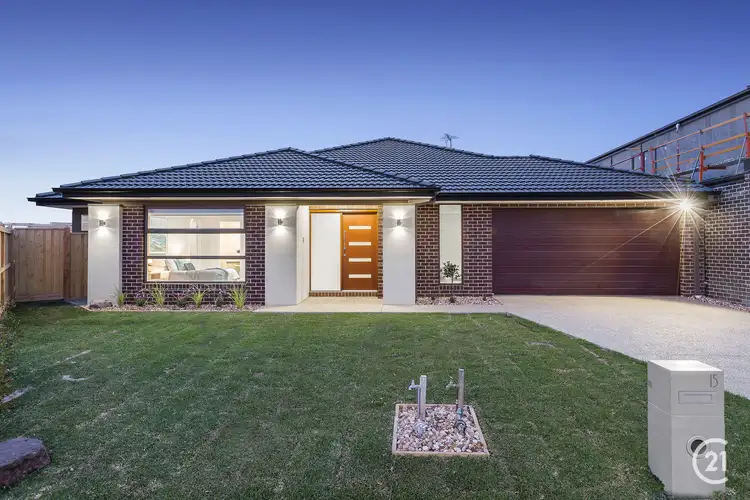 15 Brinkerhoff Crescent, Point Cook VIC 3030