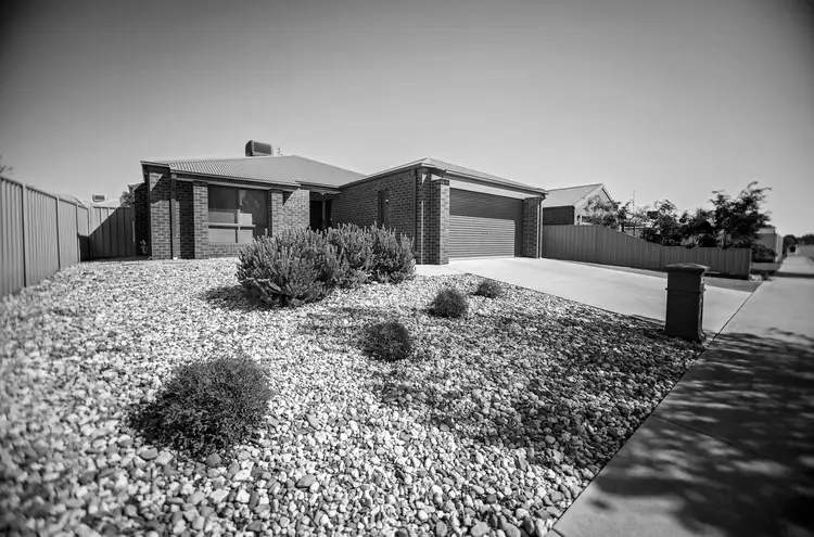 3 Struve Court, Echuca VIC 3564