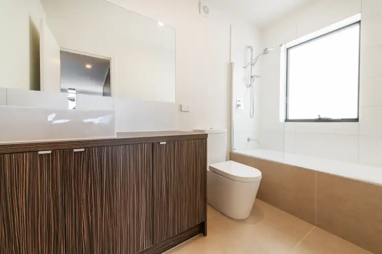 Fifth view of Homely apartment listing, 204 Sparrow Lane, Carrum Downs VIC 3201