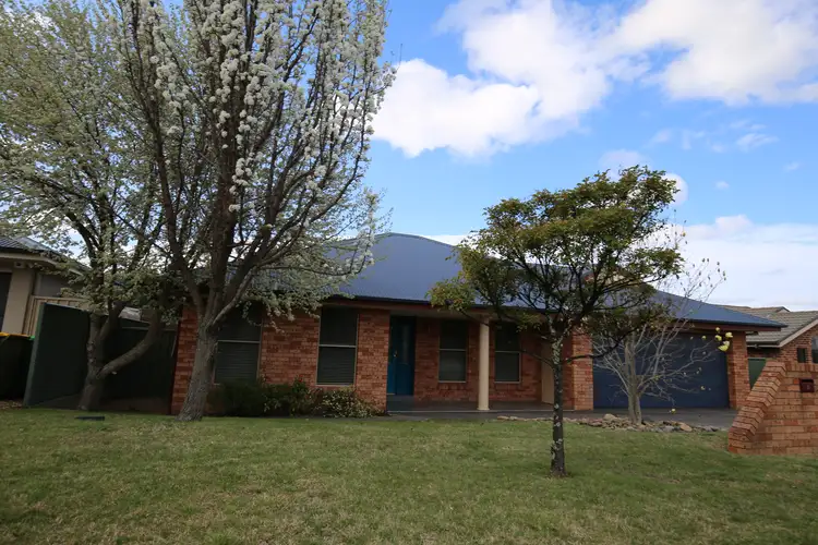 2 Lavender Close, Orange NSW 2800