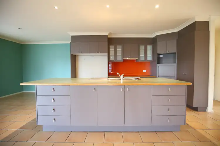 Seventh view of Homely house listing, 2 Lavender Close, Orange NSW 2800