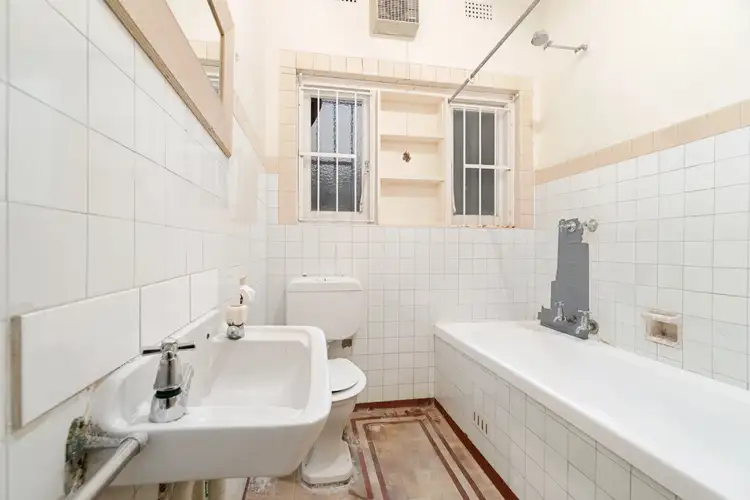 Fifth view of Homely apartment listing, 5/76 Hall Street, Bondi Beach NSW 2026