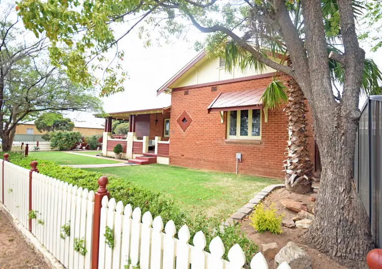 144 Gipps Street, Dubbo NSW 2830