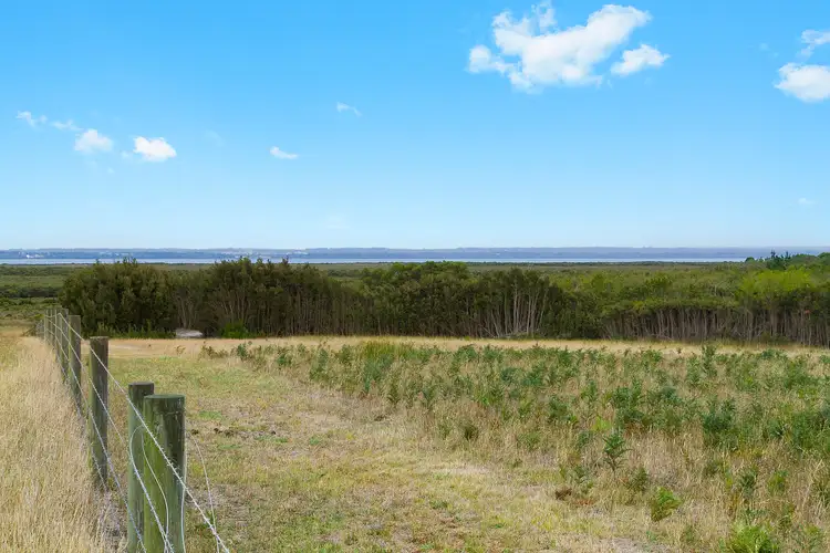 CA 2043 Coast Road, French Island VIC 3921
