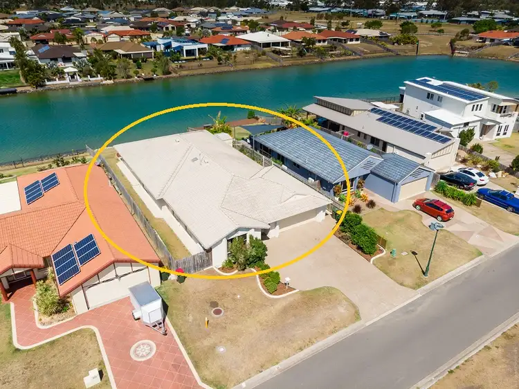 18 Earl St Vincent Circuit, Eli Waters QLD 4655