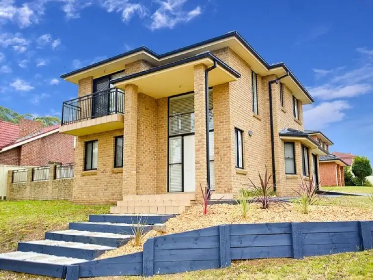 1 Ferraro Crescent