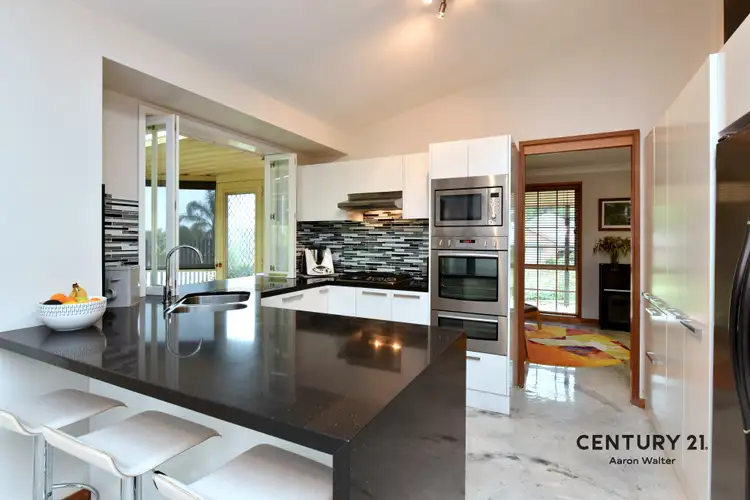 Sixth view of Homely house listing, 2 Lantana Close, Cameron Park NSW 2285