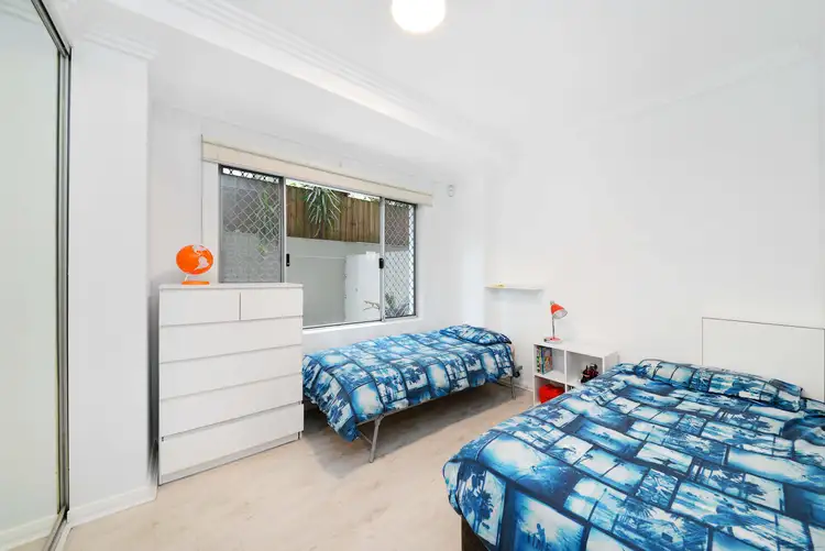Fifth view of Homely apartment listing, 4/30 Penkivil Street, Bondi NSW 2026