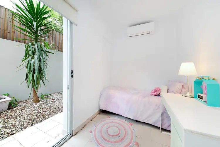 Sixth view of Homely apartment listing, 4/30 Penkivil Street, Bondi NSW 2026