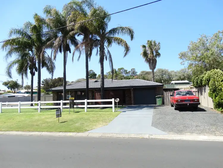 35 Matilda Ave, Australind WA 6233