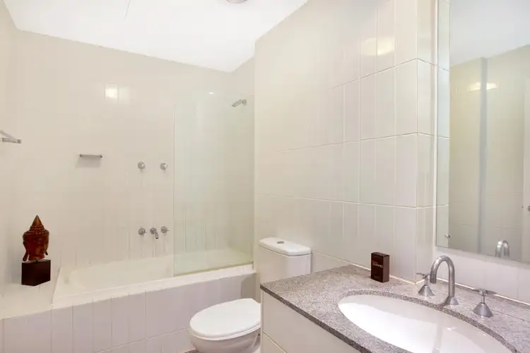 Sixth view of Homely apartment listing, 2/91 Goulburn Street, Sydney NSW 2000