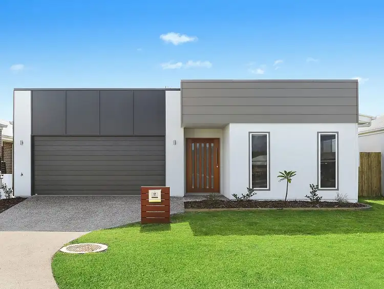 17 Pearl Crescent, Caloundra West QLD 4551
