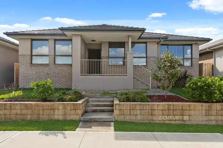 33 Ducros Street, Oran Park NSW 2570