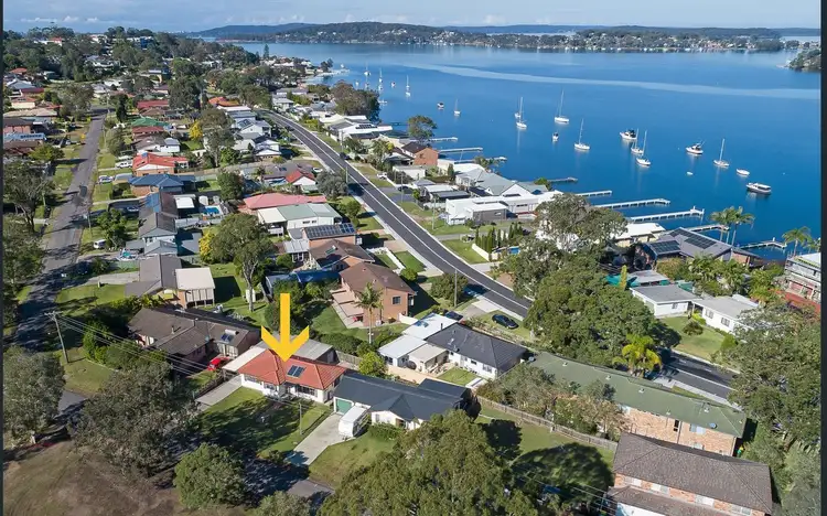6 Alkrington Avenue, Fishing Point NSW 2283