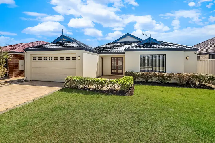 11 Fitzgibbon Road, Rockingham WA 6168