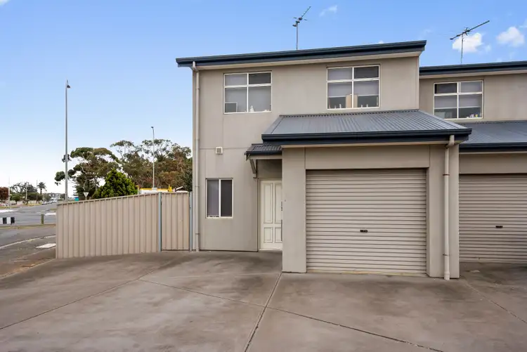 3D Leak Avenue, Glenelg North SA 5045