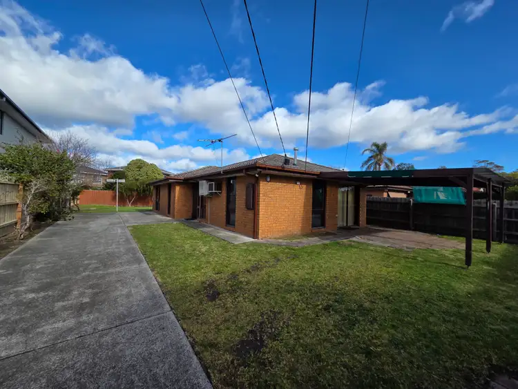 Main view of Homely house listing, 18 Debbie Close, Clarinda VIC 3169