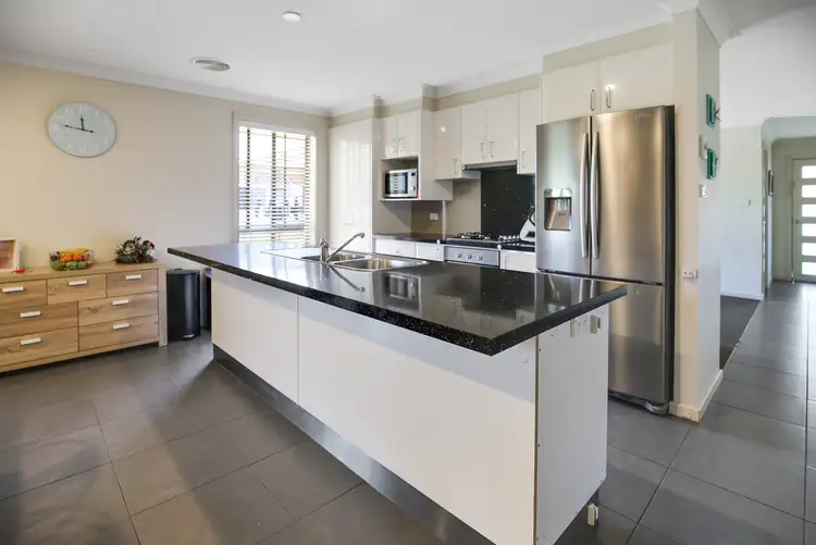 Seventh view of Homely house listing, 10 Onyx Place, Orange NSW 2800