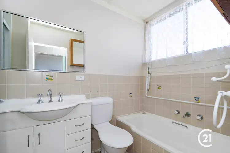 Sixth view of Homely unit listing, 10/105 Ocean Parade, Blue Bay NSW 2261