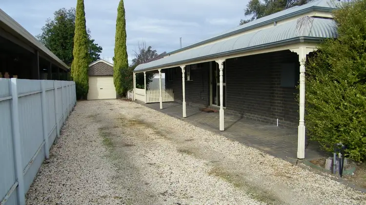 21 Jacana Ave