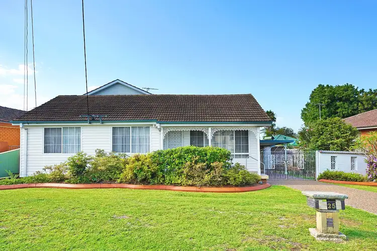 25 Cambewarra Road, Fairfield West NSW 2165