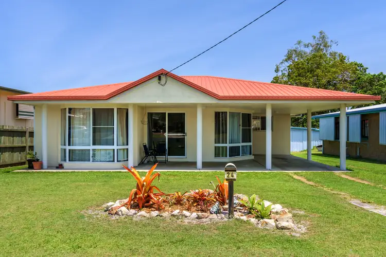 24 Bass Street, Tin Can Bay QLD 4580