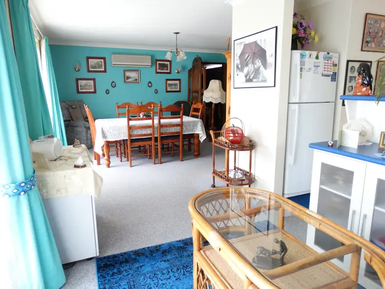 Fifth view of Homely unit listing, 8B Ashrose Drive, Withers WA 6230
