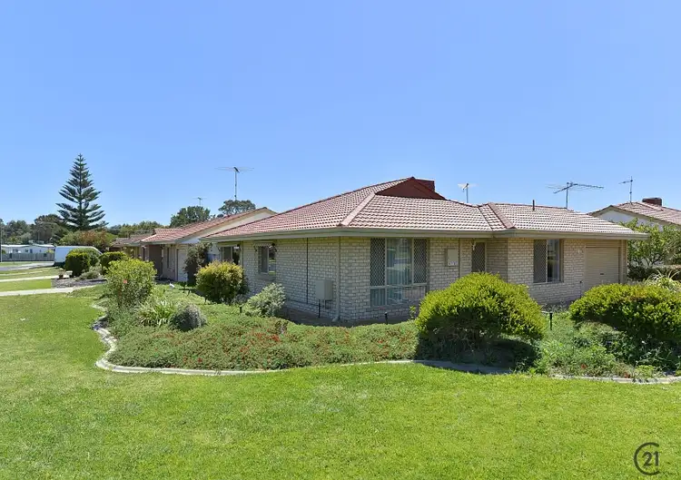 6/2 Loaring Street, Mandurah WA 6210