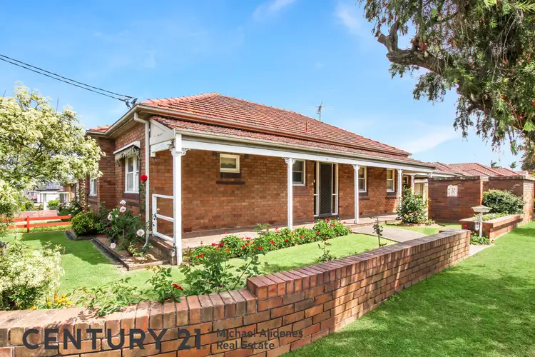 16 Mayfair Crescent, Beverly Hills NSW 2209
