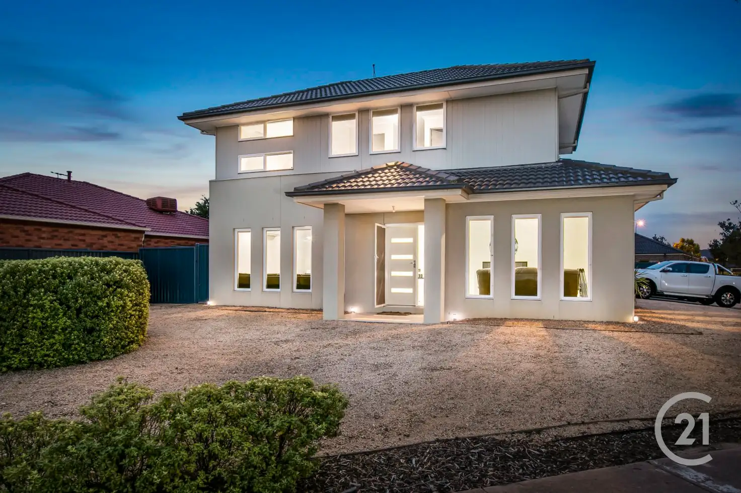 Main view of Homely house listing, 10 Laurina Link, Pakenham VIC 3810
