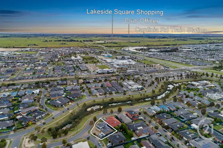 Second view of Homely house listing, 10 Laurina Link, Pakenham VIC 3810