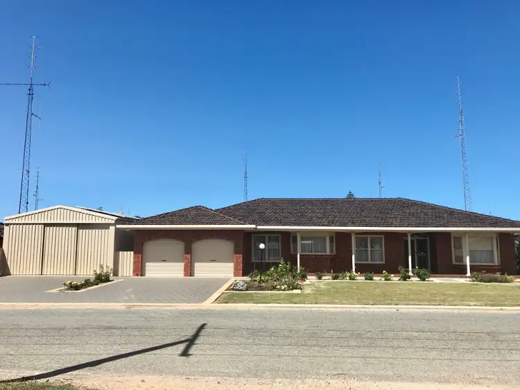 4 Haven Road, Moonta Bay SA 5558