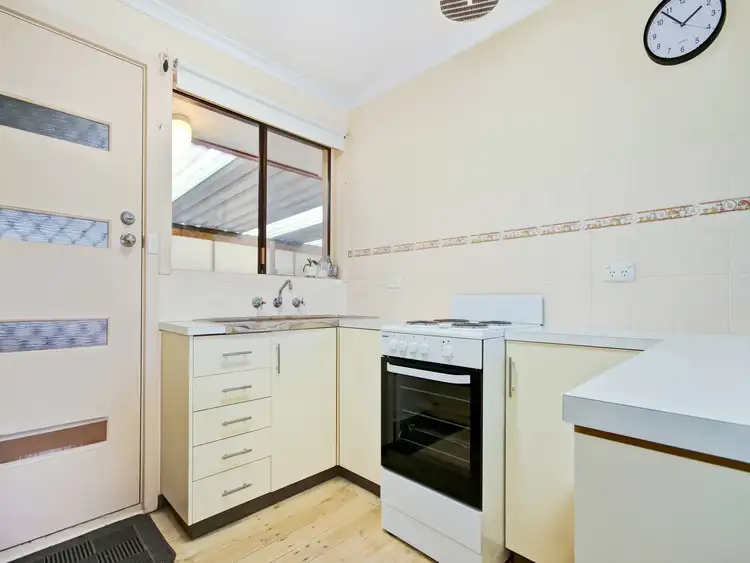 Sixth view of Homely unit listing, 2/9 Quinliven Road, Port Willunga SA 5173